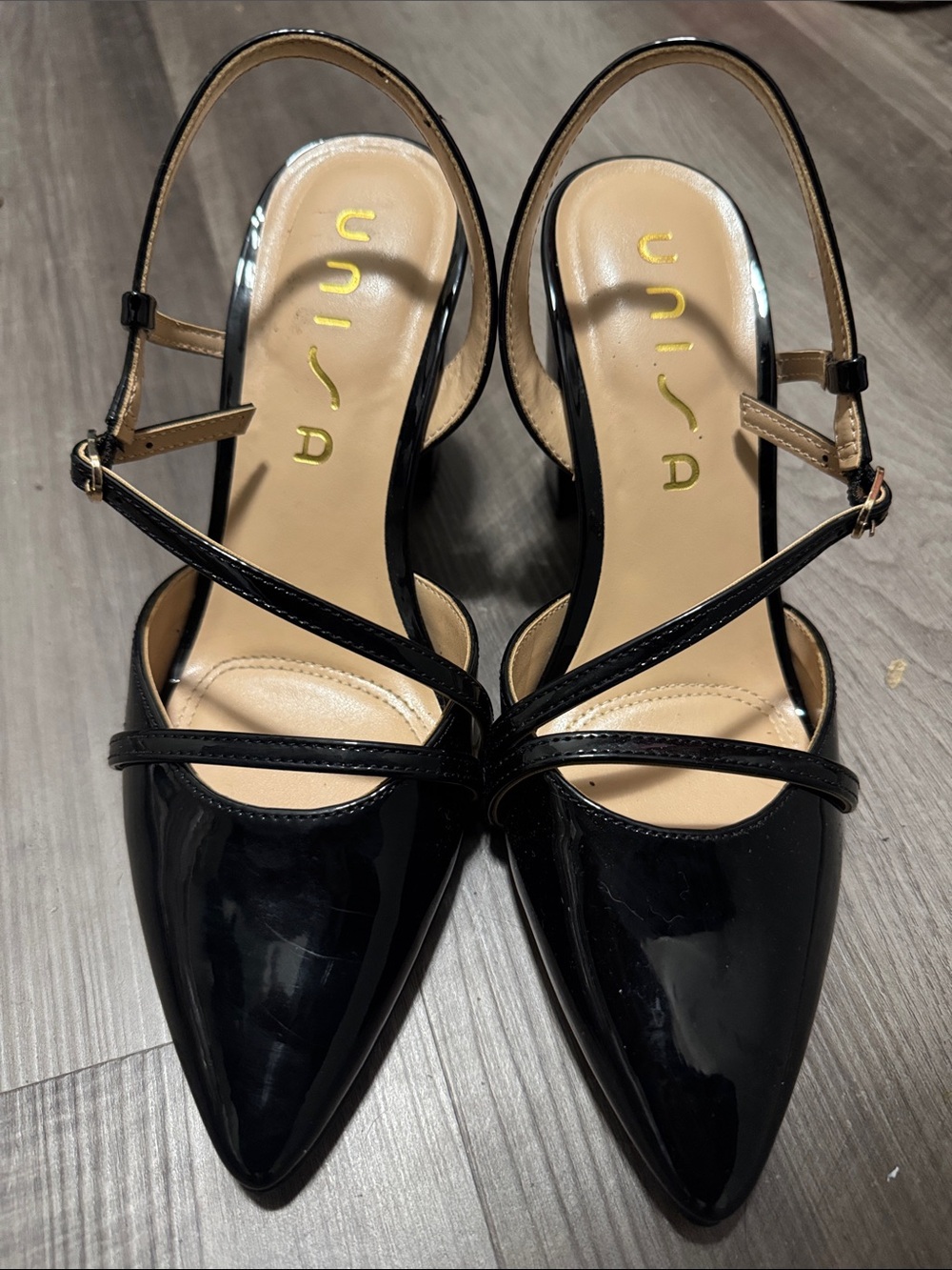 Unisa Black Patent Pointed Toe Slingbacks with Cross Straps size 7